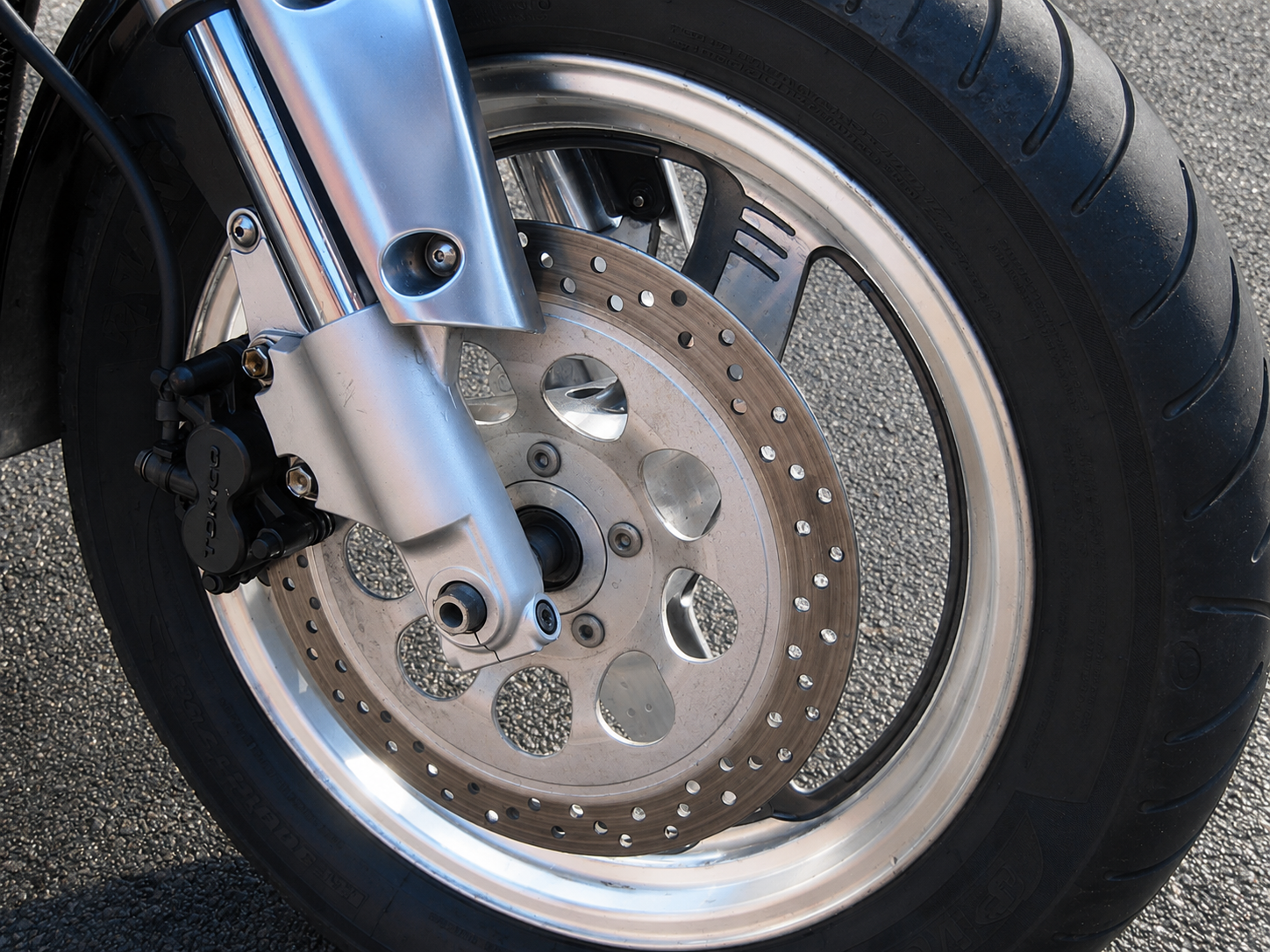 Suzuki_VZ800_Marauder_Cruiser
